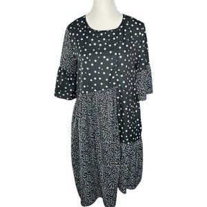 CAARA Women Millazo Small Black‎ White Polka Dot Mixed Print Tiered Shift Dress